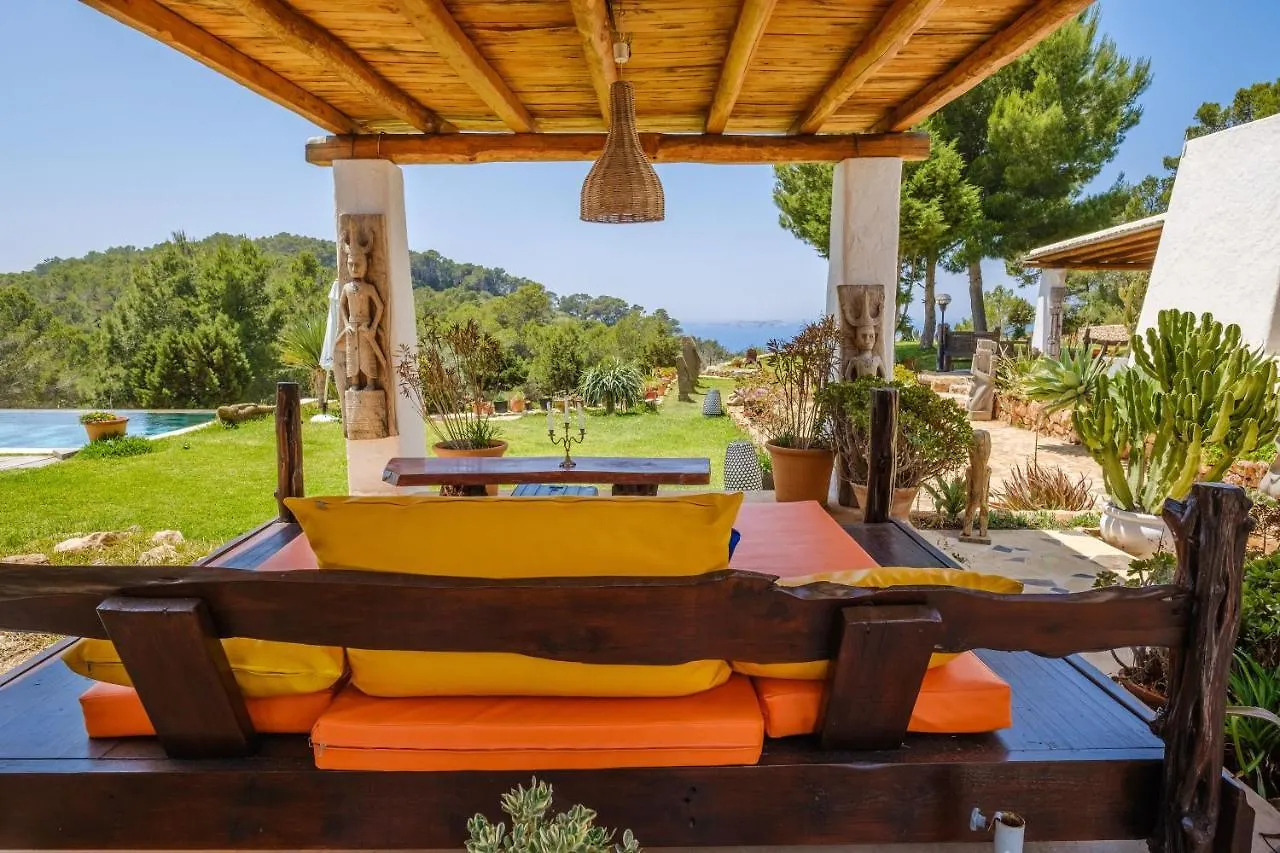 Villa Sarahmuk San Antonio  0*, San Antonio (Ibiza)